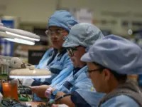 US Industrial Boom Looms as Mexico Absorbs China’s Lost Jobs