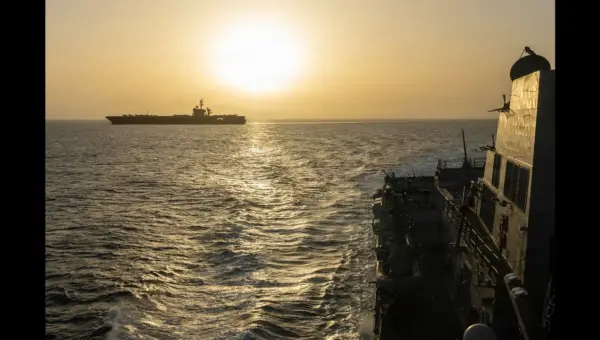 US Naval Blockade Tightens Grip on Iran Amid Ceasefire Hopes