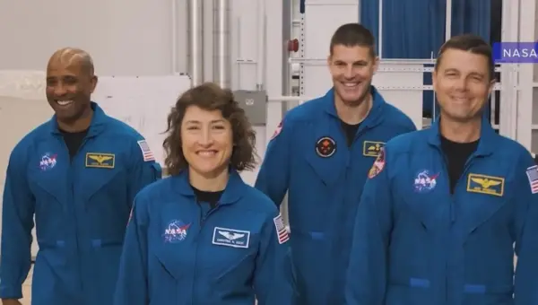 US Reclaims Moon Race Lead, Eyes Mars