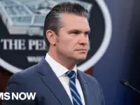 US Warns Iran: Choose Deal or Face Blockade and Bombs