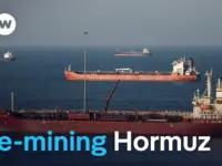 US Warships Clear Strait of Hormuz Amid Mine Threats