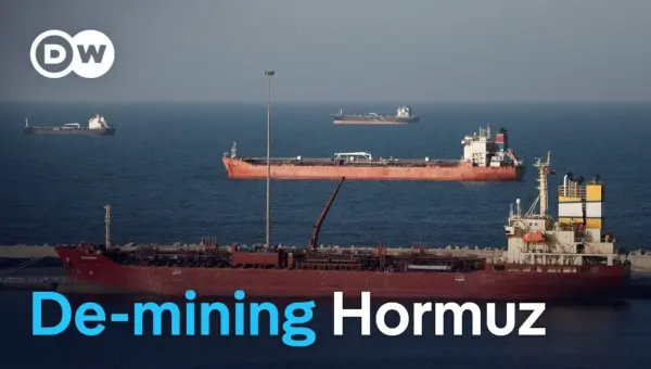 US Warships Clear Strait of Hormuz Amid Mine Threats